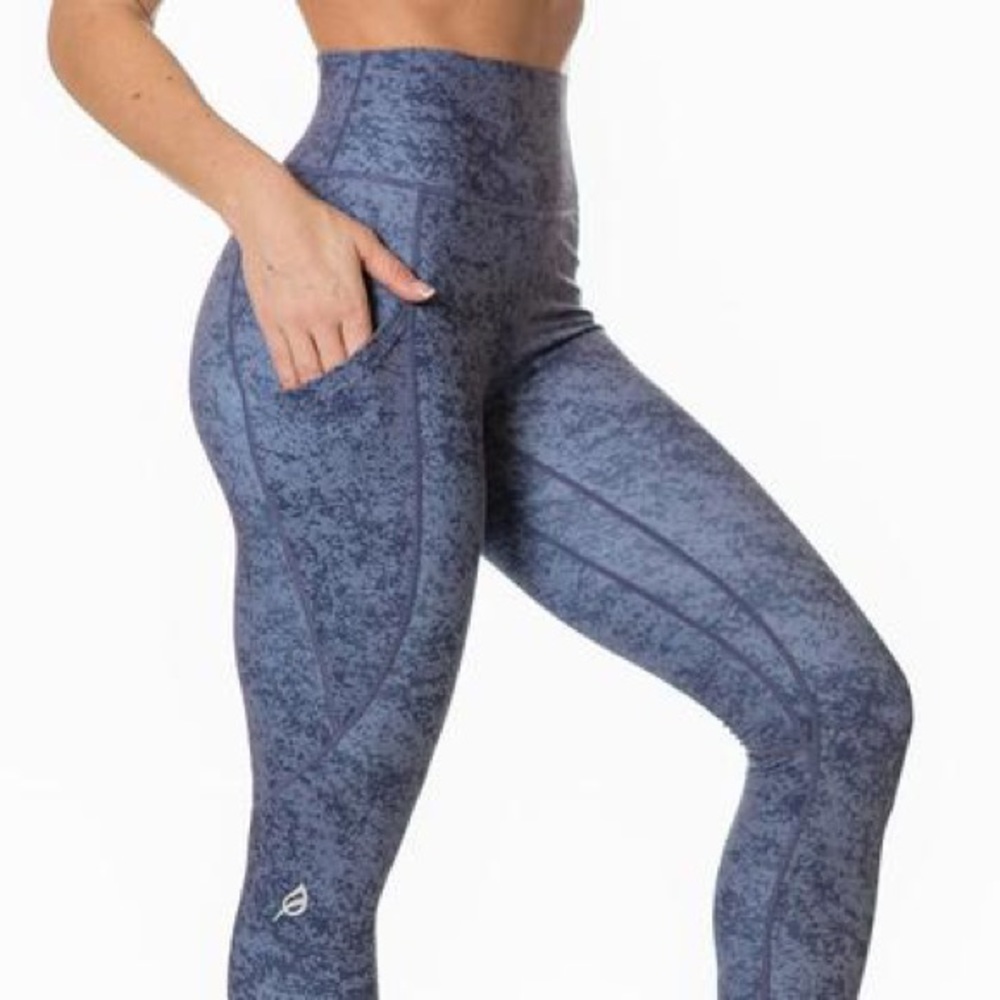 Alainah III Pocket Legging 23" - Mineral Blue